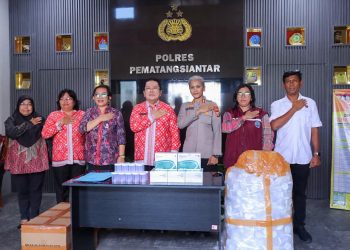 Wali Kota Wesly Serahkan 1.000 Alat Tes Urine ke Polres, Pemko Pematangsiantar Perkuat Perang Melawan Narkoba