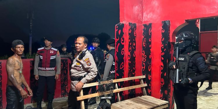 30 Personel Brimob Turun ke Belawan, Patroli Skala Besar Jaga Keamanan hingga Dini Hari 30 Personel Brimob Turun ke Belawan, Patroli Skala Besar Jaga Keamanan hingga Dini Hari