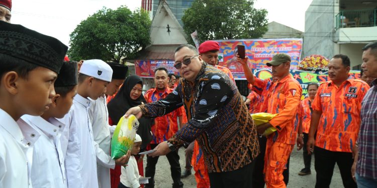 Pemko Pematangsiantar Ajak Pemuda Jadi Motor Pembangunan, Wali Kota Wesly Dorong Pemuda Perintis 59 Hadir untuk Masyarakat Pemko Pematangsiantar Ajak Pemuda Jadi Motor Pembangunan, Wali Kota Wesly Dorong Pemuda Perintis 59 Hadir untuk Masyarakat