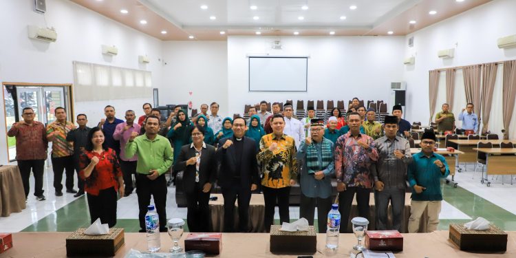 Pemko Pematangsiantar Perkuat Nasionalisme dan Kerukunan, Wali Kota Wesly Ajak Tokoh Agama Jaga Kota Toleran Nomor Satu Pemko Pematangsiantar Perkuat Nasionalisme dan Kerukunan, Wali Kota Wesly Ajak Tokoh Agama Jaga Kota Toleran Nomor Satu