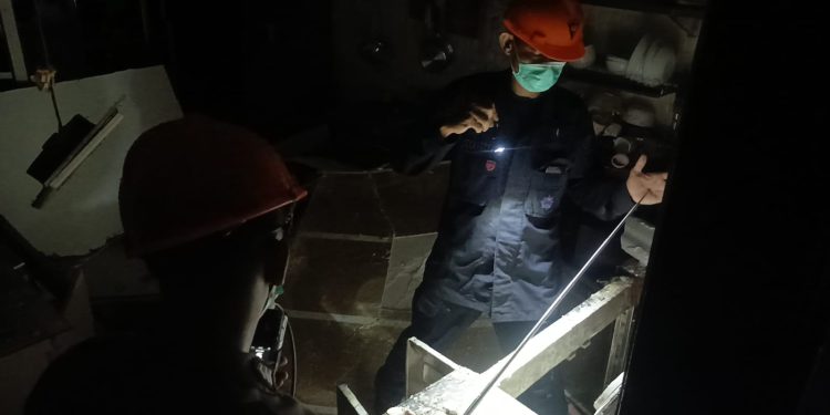 Respons Cepat Ledakan di Grand Polonia, Brimob Polda Sumut Kerahkan Puluhan Personel Elite Amankan Lokasi Respons Cepat Ledakan di Grand Polonia, Brimob Polda Sumut Kerahkan Puluhan Personel Elite Amankan Lokasi