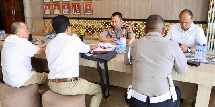Kapolrestabes Medan Nilai Program Angkutan Pelajar Gratis Harus Diawali Langkah Nyata Kapolrestabes Medan Nilai Program Angkutan Pelajar Gratis Harus Diawali Langkah Nyata