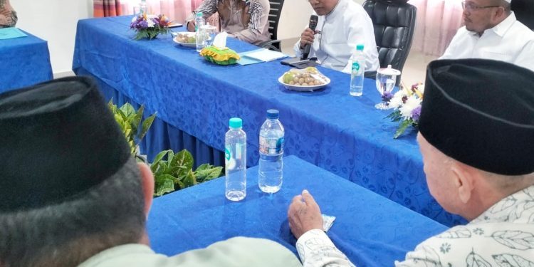 Bupati Anton Siap Dorong Kemajuan Masjid Agung Al-Munawwaroh