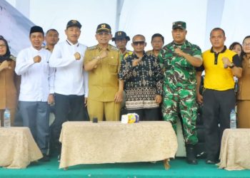 Dari Pelayanan Gratis hingga Janji Perbaikan Jalan, Bupati Anton Temui Warga Bandar Masilam