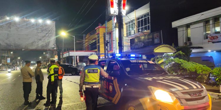 Polres Pematangsiantar Gencarkan Blue Light Patrol, Ruang Gerak Pelaku 3C dan Balap Liar Dipersempit Polres Pematangsiantar Gencarkan Blue Light Patrol, Ruang Gerak Pelaku 3C dan Balap Liar Dipersempit