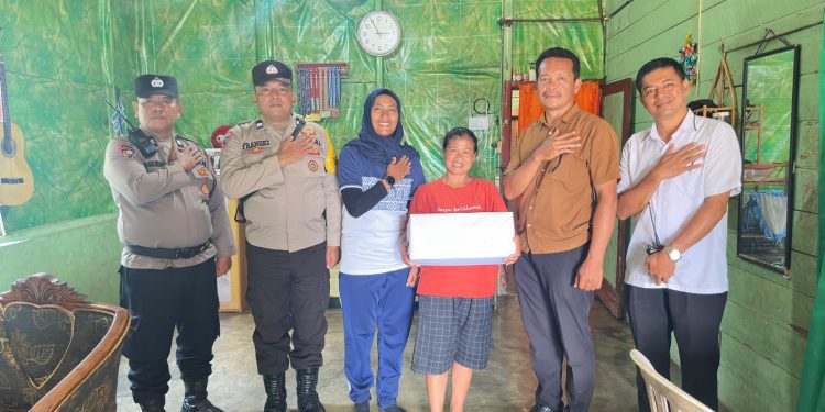 Jumat Berkah, Polsek Siantar Selatan Salurkan Sembako untuk Warga Kurang Mampu Wujudkan “Polri untuk Masyarakat”