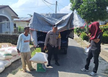 Dukung Ketahanan Pangan, Bhabinkamtibmas Polsek Siantar Marihat Dampingi Penjualan 663 Kg Jagung ke Bulog