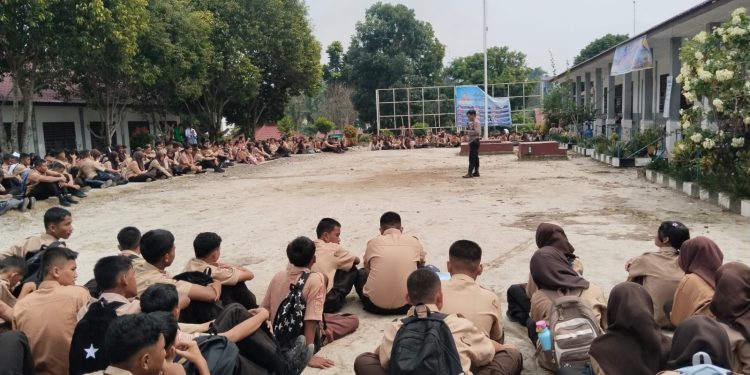 MPLS SMA Negeri 6 Diwarnai Edukasi Bahaya Narkoba, Polsek Siantar Martoba Ingatkan Siswa Jangan Coba-Coba