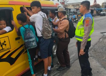 Angkutan Umum Bawa Pelajar di Atap dan Bergelantungan, Satlantas Pematangsiantar Siap Tilang Mulai Pekan Depan