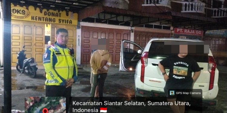 Tabrakan Pajero dan Angkot di Jalan Gereja, Unit Gakkum Polres Pematangsiantar Bergerak Cepat Tabrakan Pajero dan Angkot di Jalan Gereja, Unit Gakkum Polres Pematangsiantar Bergerak Cepat