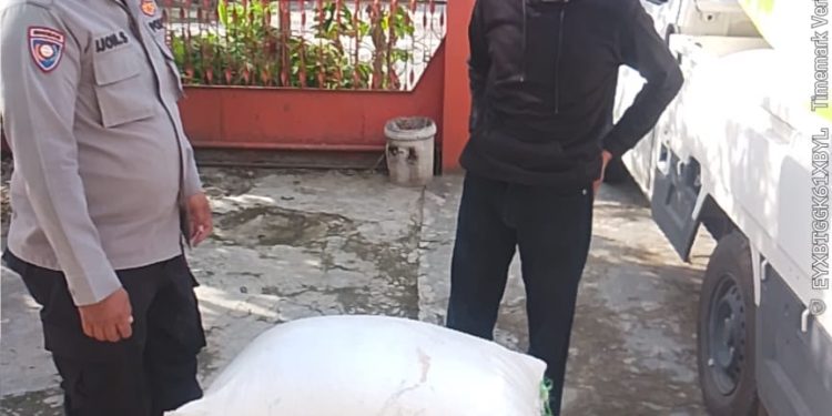 Bhabinkamtibmas Kawal Petani Binaan Jual 1,18 Ton Jagung ke Bulog Pematangsiantar Bhabinkamtibmas Kawal Petani Binaan Jual 1,18 Ton Jagung ke Bulog Pematangsiantar