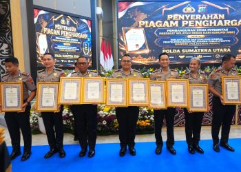 Kapolres Pematangsiantar Raih Penghargaan Pelayanan Prima Kategori A dari Kapolri