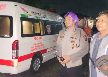 Tembok Pesantren Roboh Timpa Rumah Warga, Polsek Siantar Martoba Gerak Cepat Evakuasi Korban