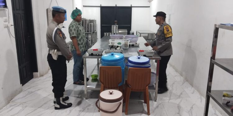 Polsek Siantar Martoba Kawal Distribusi MBG, 2.357 Penerima Manfaat Terlayani Polsek Siantar Martoba Kawal Distribusi MBG, 2.357 Penerima Manfaat Terlayani