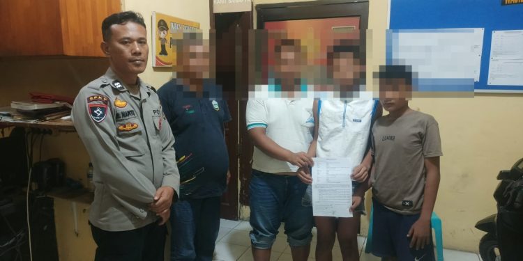 Respons Cepat Laporan CC 110, Polsek Siantar Martoba Amankan Tiga Anak Diduga Curi HP Milik Nenek Respons Cepat Laporan CC 110, Polsek Siantar Martoba Amankan Tiga Anak Diduga Curi HP Milik Nenek