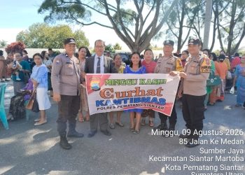 Minggu Kasih di HKBP Bombongan, Bhabinkamtibmas Polsek Siantar Martoba Serap Curhat Kamtibmas Warga