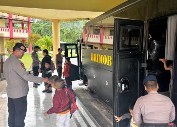 37 Anak PPA Sambangi Markas Brimob Nias, Kenal Lebih Dekat Profesi Polisi dan Semangat Pengabdian