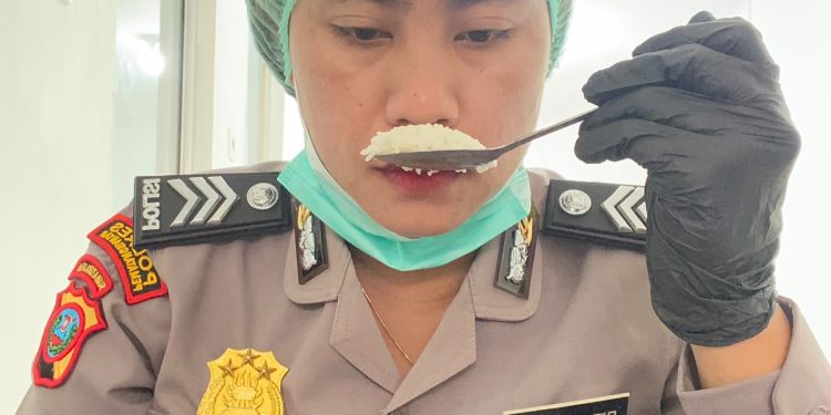 Polres Pematangsiantar Perketat Safety Food, Pastikan Menu MBG Aman Sebelum Didistribusikan Polres Pematangsiantar Perketat Safety Food, Pastikan Menu MBG Aman Sebelum Didistribusikan