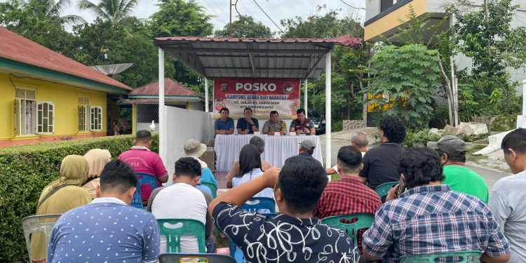 Bhabinkamtibmas Siantar Barat Hadiri Sosialisasi Narkoba, Warga Banjar Diajak Jauhi Penyalahgunaan