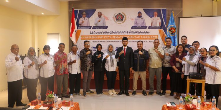 Rahayu Pimpin PWI Pematangsiantar 2026-2029, Konferensi VIII Tegaskan Pers Harus Profesional di Era Digital