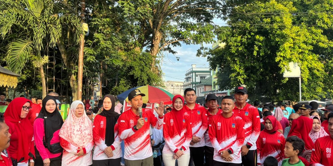 Semarak HUT ke-81 RI, Brimob dan Warga Tebing Tinggi Tumpah Ruah di Fun Walk dan Car Free Day Semarak HUT ke-81 RI, Brimob dan Warga Tebing Tinggi Tumpah Ruah di Fun Walk dan Car Free Day