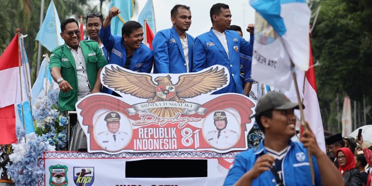 DPD KNPI Pematangsiantar Hadirkan Energi Pemuda di Karnaval Merah Putih, Arif Harahap Tegaskan Semangat Kebangsaan DPD KNPI Pematangsiantar Hadirkan Energi Pemuda di Karnaval Merah Putih, Arif Harahap Tegaskan Semangat Kebangsaan