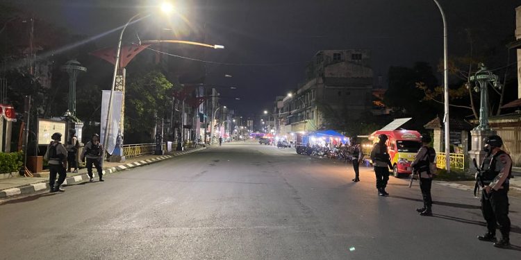 Saat Medan Terlelap, Brimob Bergerak: Patroli Mandiri Sisir Jalur Rawan hingga Dini Hari
