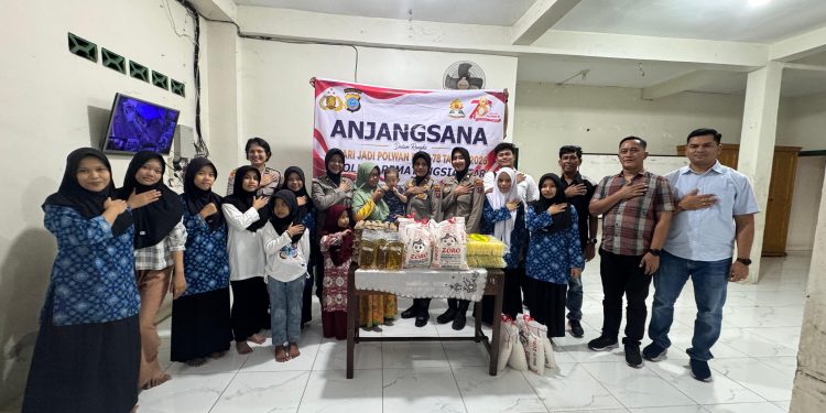 HUT Polwan ke-78, Polwan Pematangsiantar Tebar Kepedulian Lewat Anjangsana dan Bakti Sosial