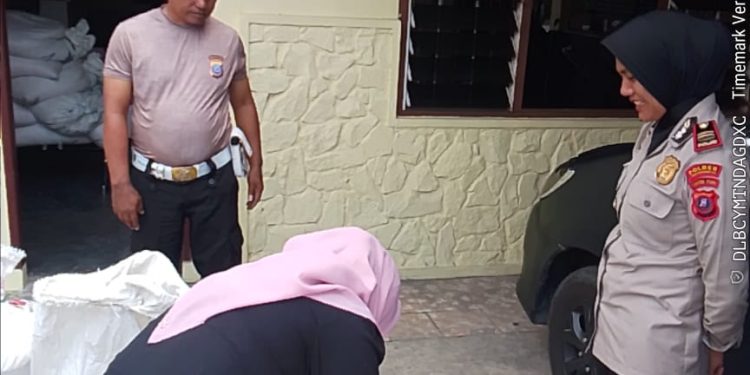 Kawal Hasil Panen Petani hingga ke Bulog, Kapolsek Siantar Selatan Tegaskan Dukungan Polri untuk Ketahanan Pangan