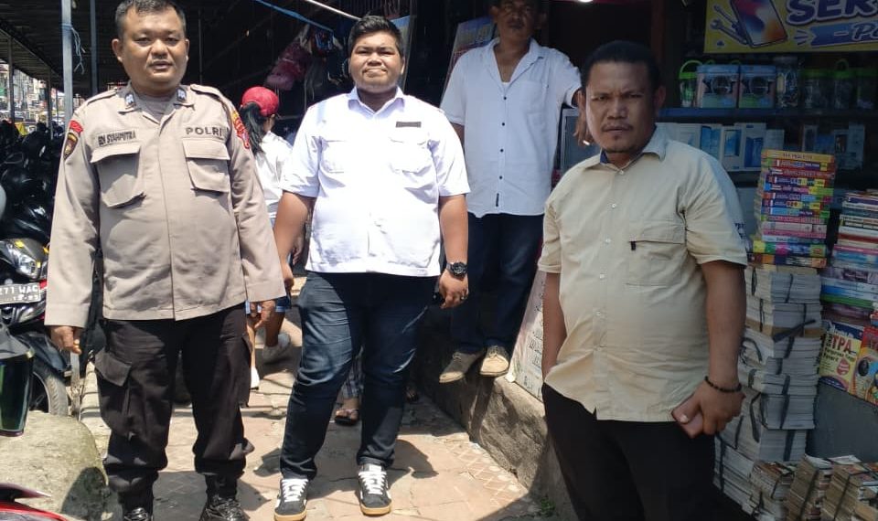 Polisi Turun Langsung ke Tengah Keramaian, Polsek Siantar Barat Sisir Pasar Horas Cegah 3C Polisi Turun Langsung ke Tengah Keramaian, Polsek Siantar Barat Sisir Pasar Horas Cegah 3C