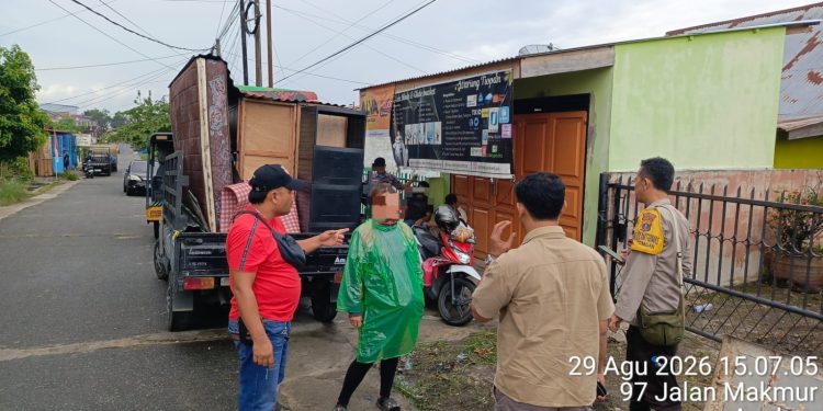Call Center 110 Jadi Jalur Cepat Warga, Laporan Keributan di Jalan Makmur Langsung Ditindaklanjuti Call Center 110 Jadi Jalur Cepat Warga, Laporan Keributan di Jalan Makmur Langsung Ditindaklanjuti