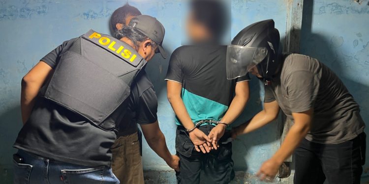 Dua Pria Ditangkap, IRT di Bantaran Sungai Deli Terseret Jadi Bandar Narkoba