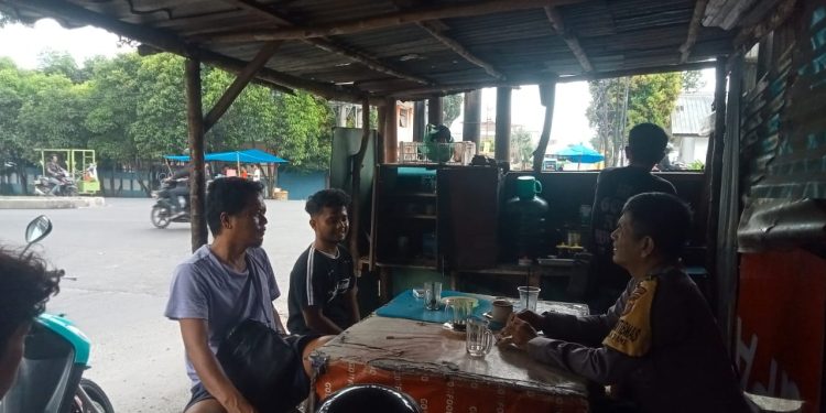 Bhabinkamtibmas Polsek Siantar Utara Sambangi Warga, Sampaikan Pesan Kamtibmas