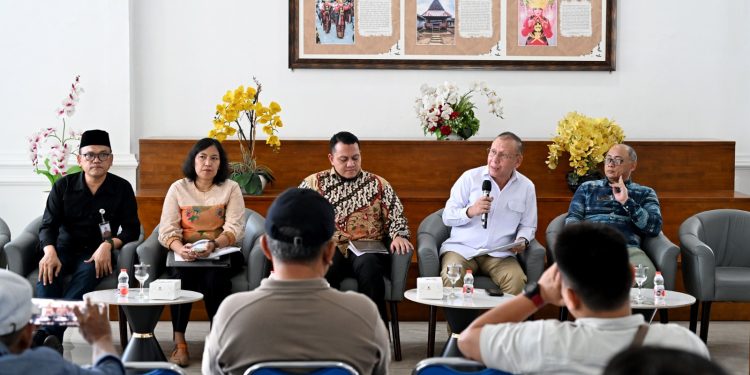 Forum IMT-GT ke-32 Jadi Momentum Sumut Promosikan Wisata dan Geopark ke Delegasi Mancanegara Forum IMT-GT ke-32 Jadi Momentum Sumut Promosikan Wisata dan Geopark ke Delegasi Mancanegara