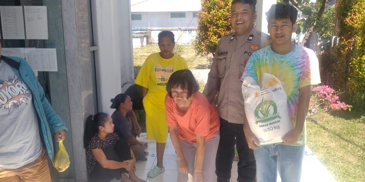 Perkuat Sinergi dengan Kelurahan, Bhabinkamtibmas Sambangi Kantor Lurah Simalungun