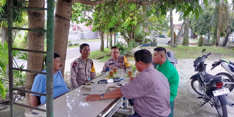 Cegah Karhutla, Polsek Siantar Selatan Ingatkan Warga Jalan Narumondah Tingkatkan Kewaspadaan Cegah Karhutla, Polsek Siantar Selatan Ingatkan Warga Jalan Narumondah Tingkatkan Kewaspadaan