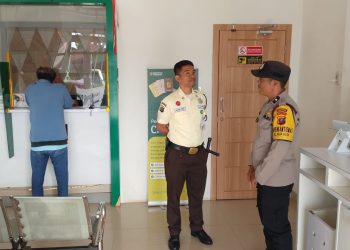 Bhabinkamtibmas Polsek Siantar Marihat Perkuat Sambang Kamtibmas di Pegadaian Naga Huta