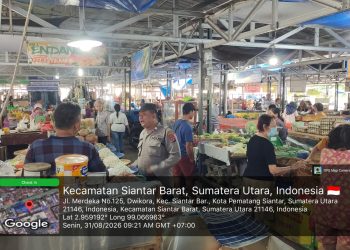 Polsek Siantar Barat Patroli Jalan Kaki di Pasar Horas, Tekan Aksi 3C dan Pencopetan