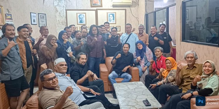 Austin Tumengkol, Penasihat SMSI Sumut Maju Calon Ketua PWI Sumut Austin Tumengkol, Penasihat SMSI Sumut Maju Calon Ketua PWI Sumut