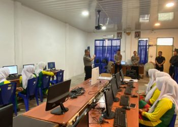 Bukan Cuma Tangkap Pelaku, Polisi Kini Ajari Pelajar Paham AI