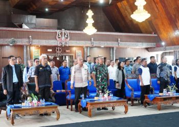 ‎Dukung Pembangunan Daerah, Bupati Taput Ajak Insan Pers Perkuat Sinergi dan Sajikan Informasi Edukatif