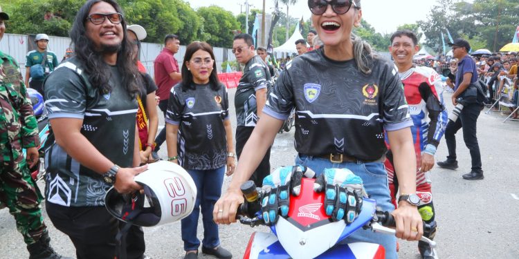 Lebih dari 100 Pembalap Adu Nyali di Siantar Road Race 2026, Kapolres dan Wali Kota Lepas Peserta Lebih dari 100 Pembalap Adu Nyali di Siantar Road Race 2026, Kapolres dan Wali Kota Lepas Peserta