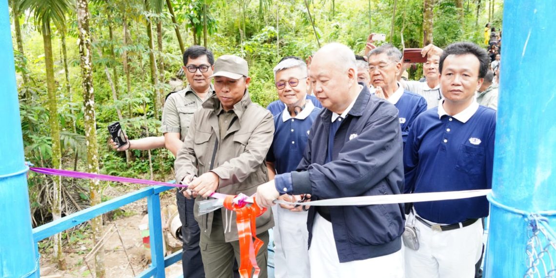 Resmikan Jembatan Cinta Kasih Aek Poring, Bupati Taput Komitmen Perkuat Infrastruktur dan Akses Masyarakat Siantar Naipospos Resmikan Jembatan Cinta Kasih Aek Poring, Bupati Taput Komitmen Perkuat Infrastruktur dan Akses Masyarakat Siantar Naipospos