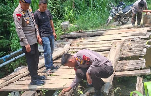 Brimob Sumut Tinjau Kondisi Jembatan Rambin Aek Mata, Dorong Akses Penghubung Warga Segera Diperbaiki