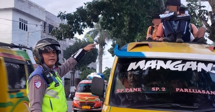 Polantas Karib, Satlantas Polres Pematangsiantar Edukasi Pengguna Jalan Demi Keselamatan Anak Sekolah