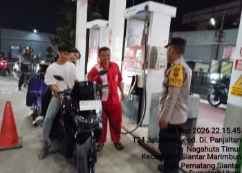 Pastikan Penyaluran BBM Aman, Bhabinkamtibmas Turun Pantau SPBU Siantar Marihat
