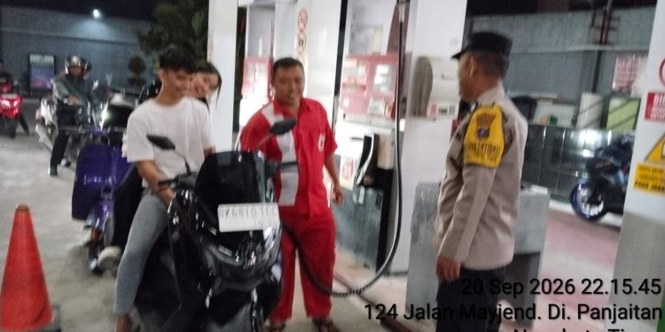 Pastikan Penyaluran BBM Aman, Bhabinkamtibmas Turun Pantau SPBU Siantar Marihat Pastikan Penyaluran BBM Aman, Bhabinkamtibmas Turun Pantau SPBU Siantar Marihat