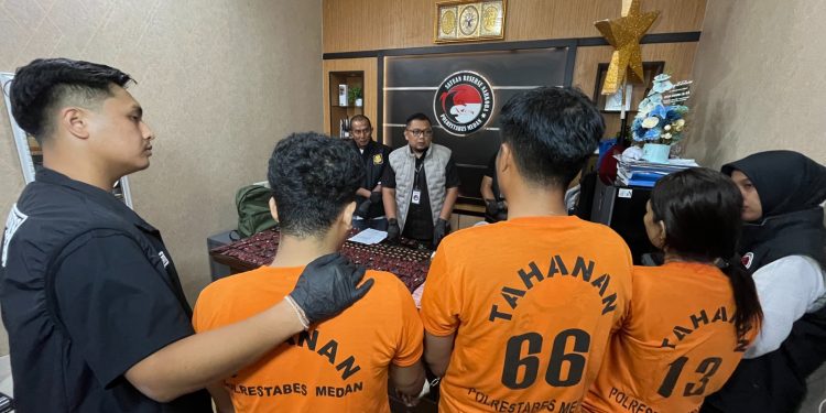 295 Pod Getar Disita, Polisi Bongkar Jaringan Narkoba Malaysia-Indonesia di Medan 295 Pod Getar Disita, Polisi Bongkar Jaringan Narkoba Malaysia-Indonesia di Medan