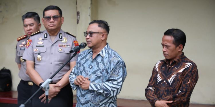 Kompolnas Pastikan Tak Ada Tanda Kekerasan pada Tubuh Winda Lorenza Kompolnas Pastikan Tak Ada Tanda Kekerasan pada Tubuh Winda Lorenza