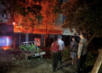 Bakar Anti Nyamuk Berujung Petaka, Bengkel Mobil di Siantar Utara Dilalap Api